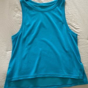Lululemon cropped tank top
